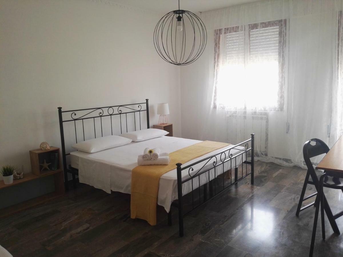 Casa Da Ilaria Hotel Sottomarina Ngoại thất bức ảnh
